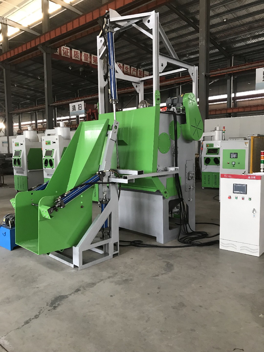 自動上下料自動噴砂機，履帶液體自動噴砂機，智能自動噴砂機設(shè)備
